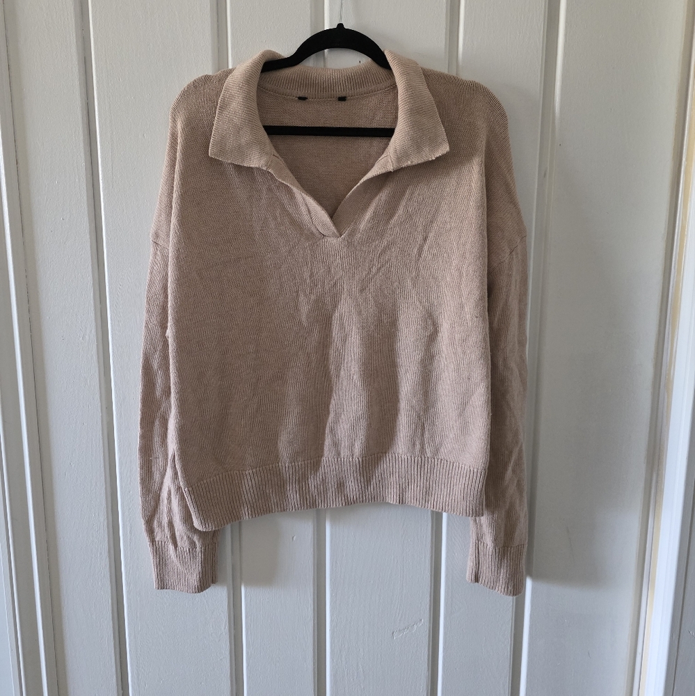 Beige Collared Pullover - Picture 4 of 4